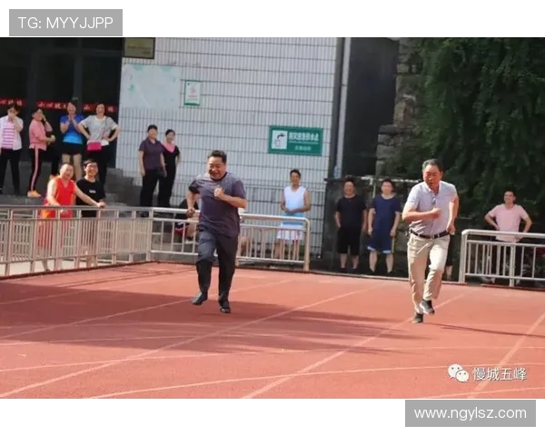 杭州羽毛球队比赛经验引发热议球迷与专家观点交锋探讨竞技水平提升之道