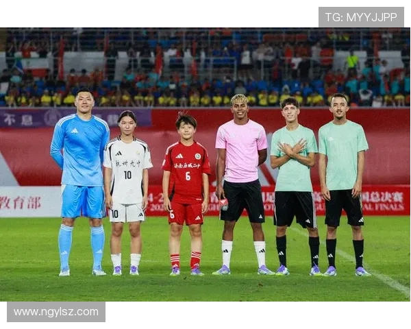 吕迪格的坚韧之路：从默默无闻到足球场上的闪耀明星